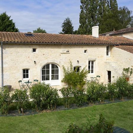 Le Clos De Tesson Bagian luar foto
