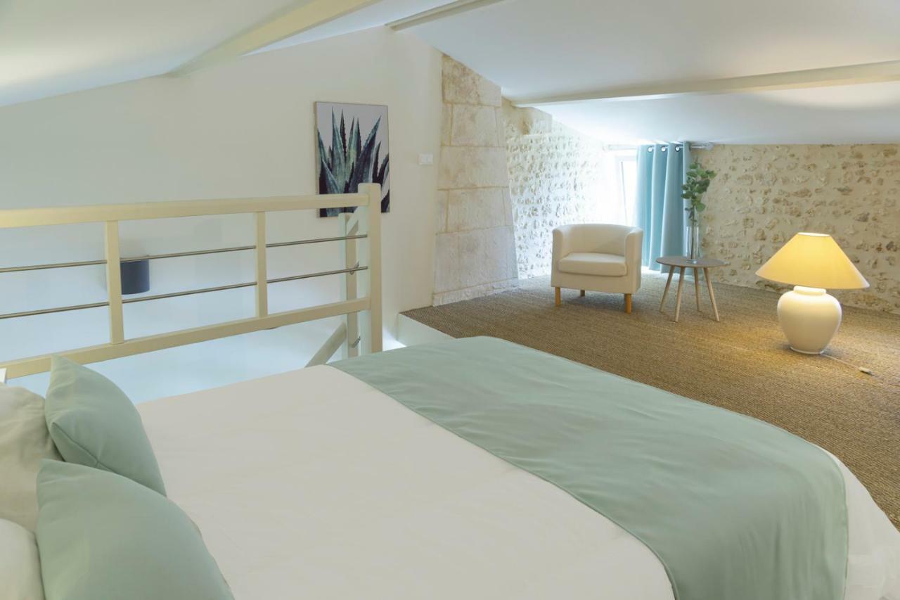Le Clos De Tesson Bagian luar foto