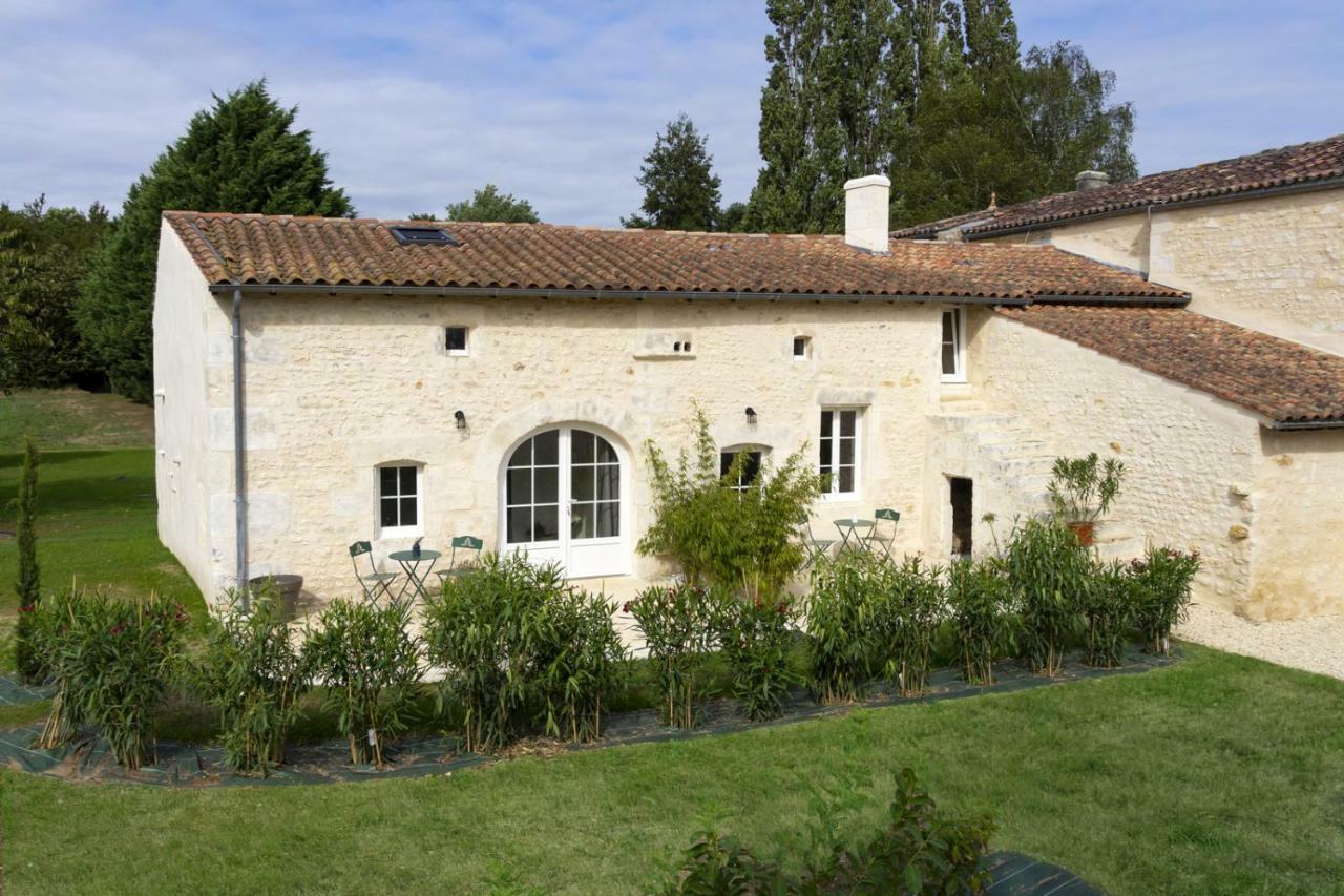Le Clos De Tesson Bagian luar foto