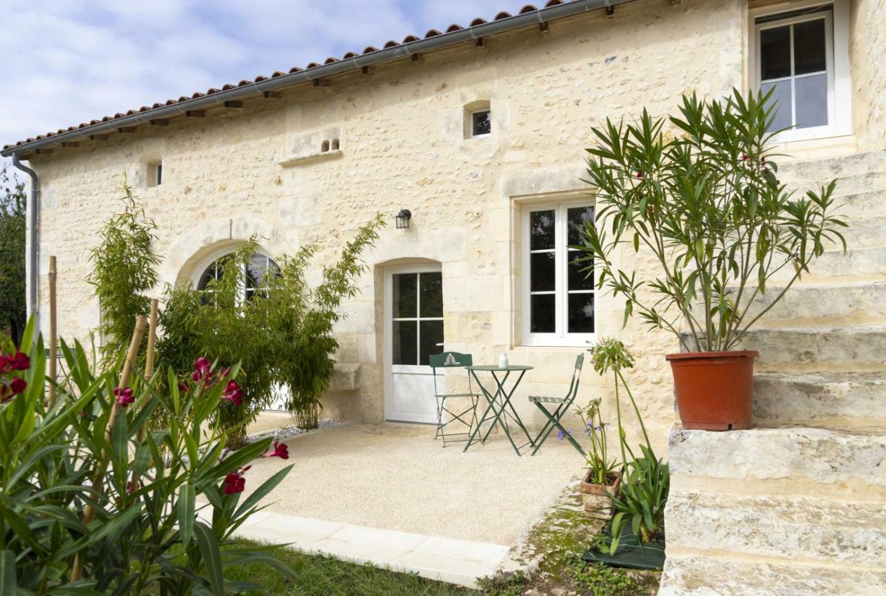 Le Clos De Tesson Bagian luar foto
