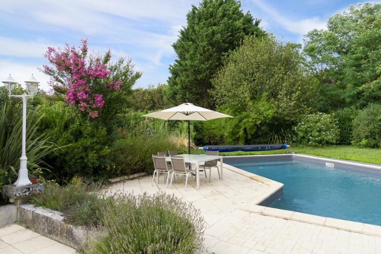 Le Clos De Tesson Bagian luar foto